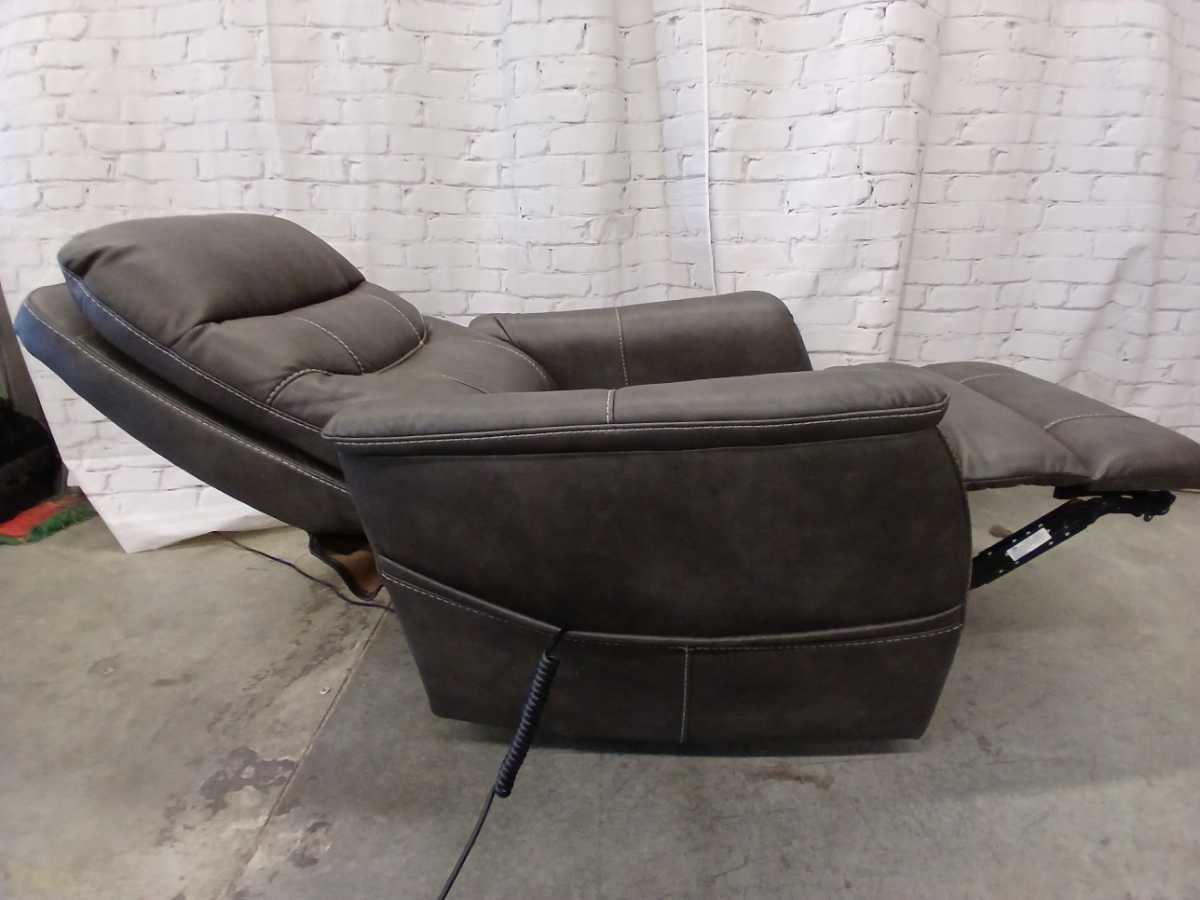 Strawbill Power Lift Recliner - Shadow - Gallery Image 3